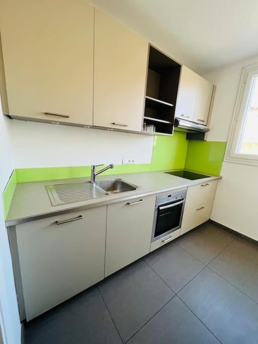 Logement A 10 Minutes A Pied De La Gare Centre أفينيون المظهر الخارجي الصورة