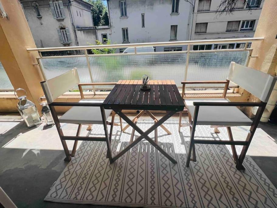 Logement A 10 Minutes A Pied De La Gare Centre أفينيون المظهر الخارجي الصورة